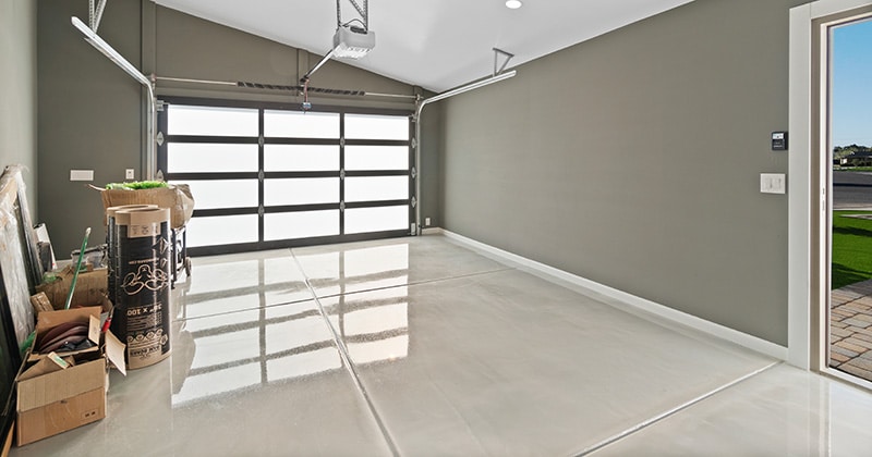 Beige epoxy floor in a garage